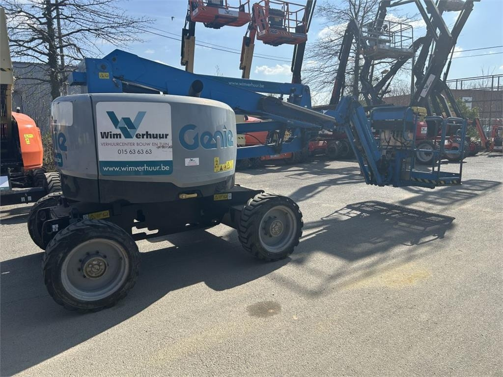 Genie Z-45/25XC (3204)  - 铰接臂:图1 Genie Z-45/25XC (3204)  - 铰接臂:图1