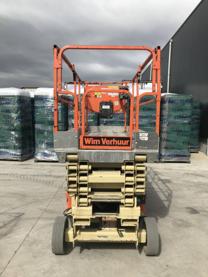 JLG 3246ES (1240) - 剪式升降机:图2 JLG 3246ES (1240) - 剪式升降机:图2