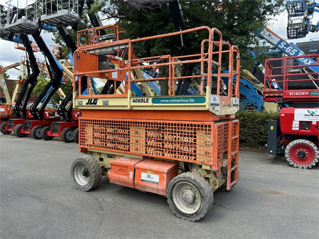 JLG 4069 LE (3524) - 剪式升降机:图2 JLG 4069 LE (3524) - 剪式升降机:图2
