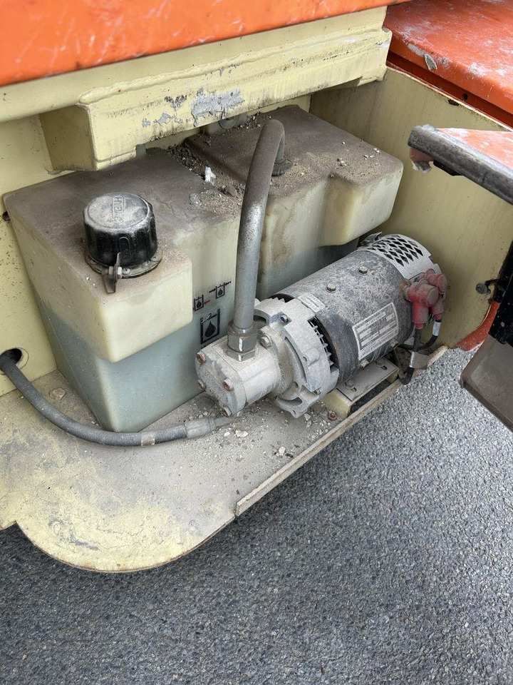 剪式升降机 JLG 4069 LE (3524)：图14