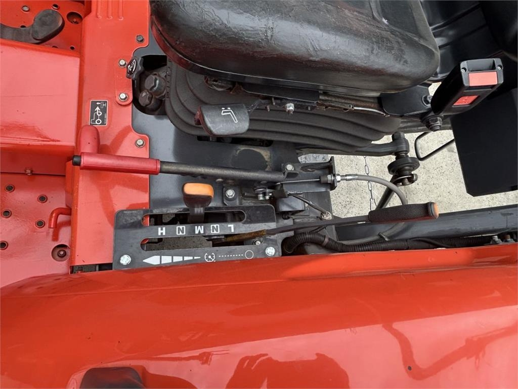 市政牵引车 Kubota L1-382 (7325):图10 市政牵引车 Kubota L1-382 (7325):图10