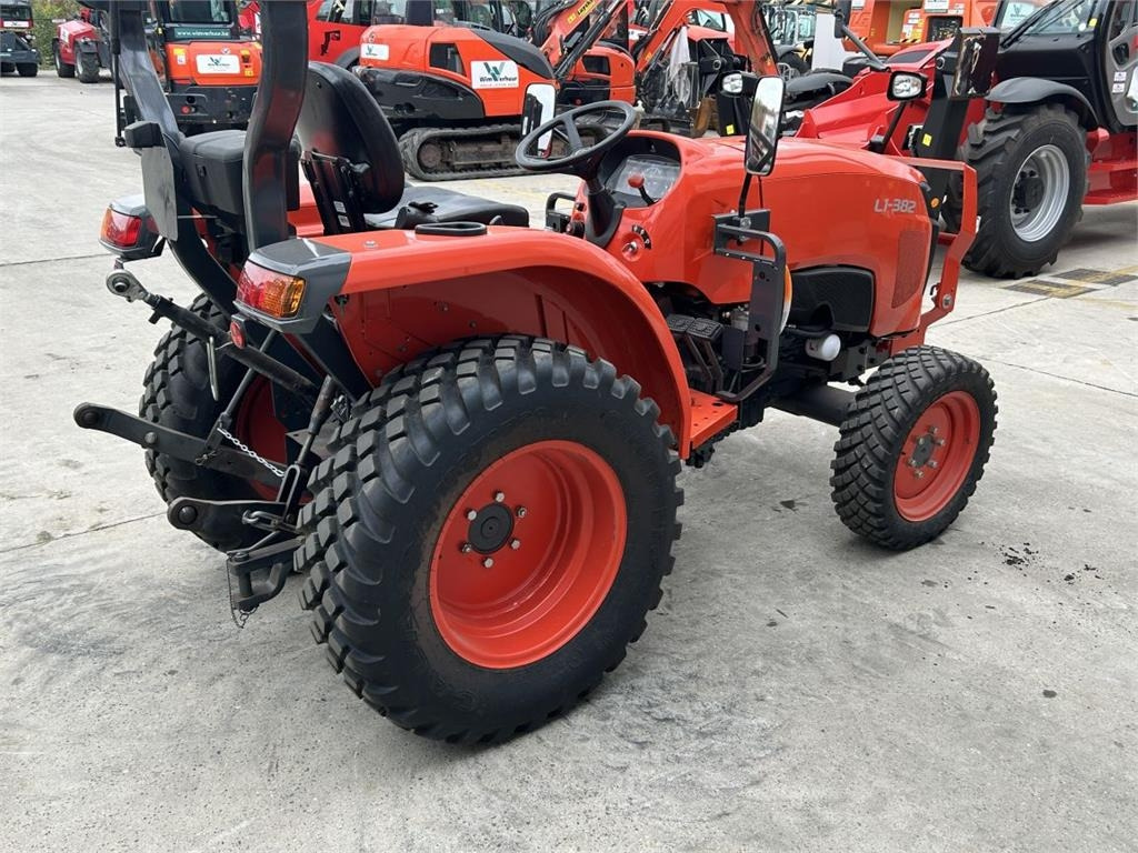 Kubota L1-382 (7325) - 市政牵引车:图4 Kubota L1-382 (7325) - 市政牵引车:图4