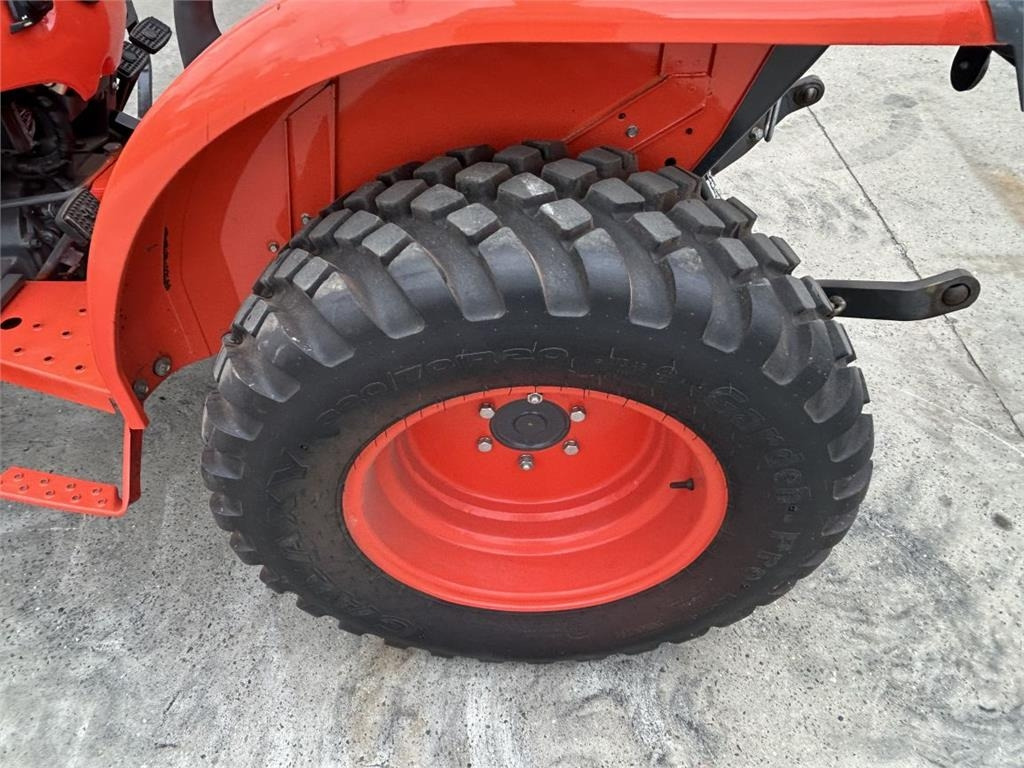市政牵引车 Kubota L1-382 (7325):图15 市政牵引车 Kubota L1-382 (7325):图15