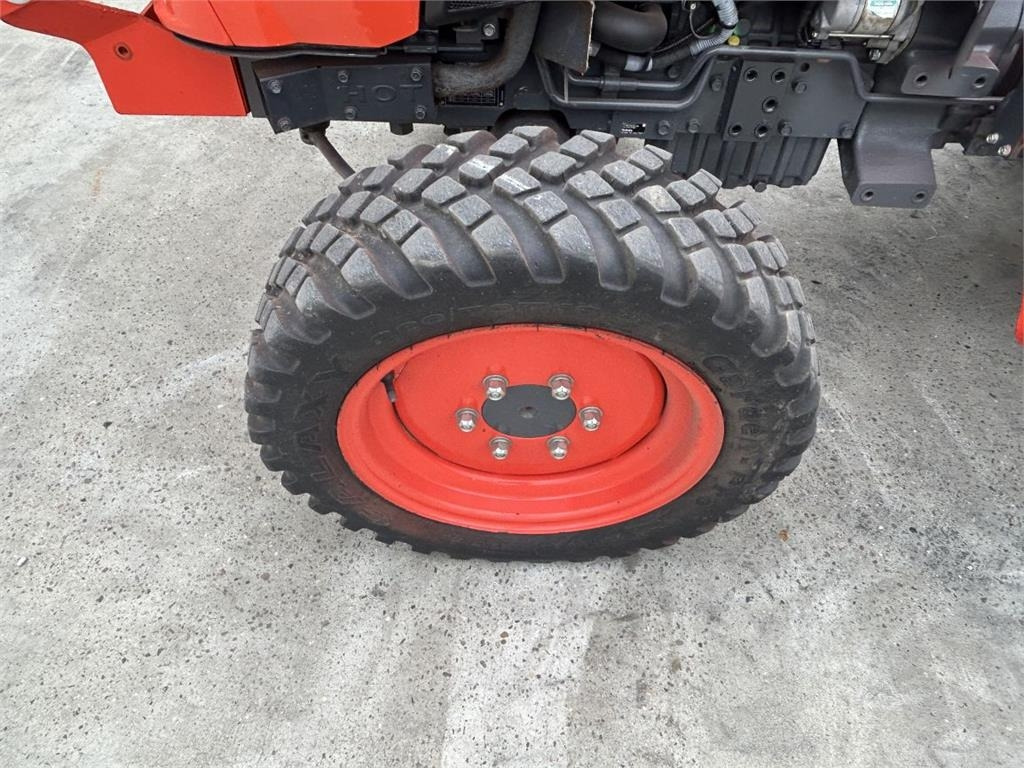 市政牵引车 Kubota L1-382 (7325):图16 市政牵引车 Kubota L1-382 (7325):图16