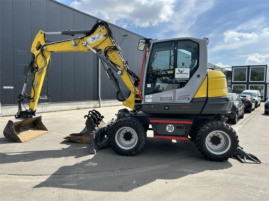 Wacker Neuson EW100 (9020) - 轮式挖掘机:图1 Wacker Neuson EW100 (9020) - 轮式挖掘机:图1