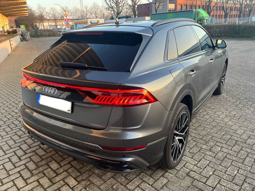 Audi Q8 50 TDI quattro tiptronic 22 Zoll*3xSline*Pano Audi Q8 50 TDI quattro tiptronic 22 Zoll*3xSline*Pano - 越野车:图2 Audi Q8 50 TDI quattro tiptronic 22 Zoll*3xSline*Pano Audi Q8 50 TDI quattro tiptronic 22 Zoll*3xSline*Pano - 越野车:图2