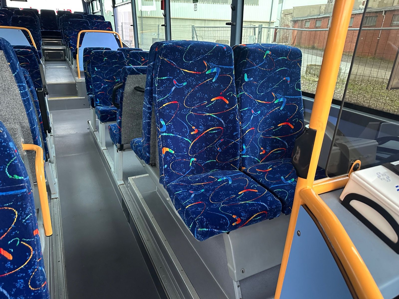 Iveco Irisbus Crossway LE SFR 152 DE*100 km/h*Schalt Iveco Irisbus Crossway LE SFR 152 DE*100 km/h*Schalt - 城市巴士:图4 Iveco Irisbus Crossway LE SFR 152 DE*100 km/h*Schalt Iveco Irisbus Crossway LE SFR 152 DE*100 km/h*Schalt - 城市巴士:图4