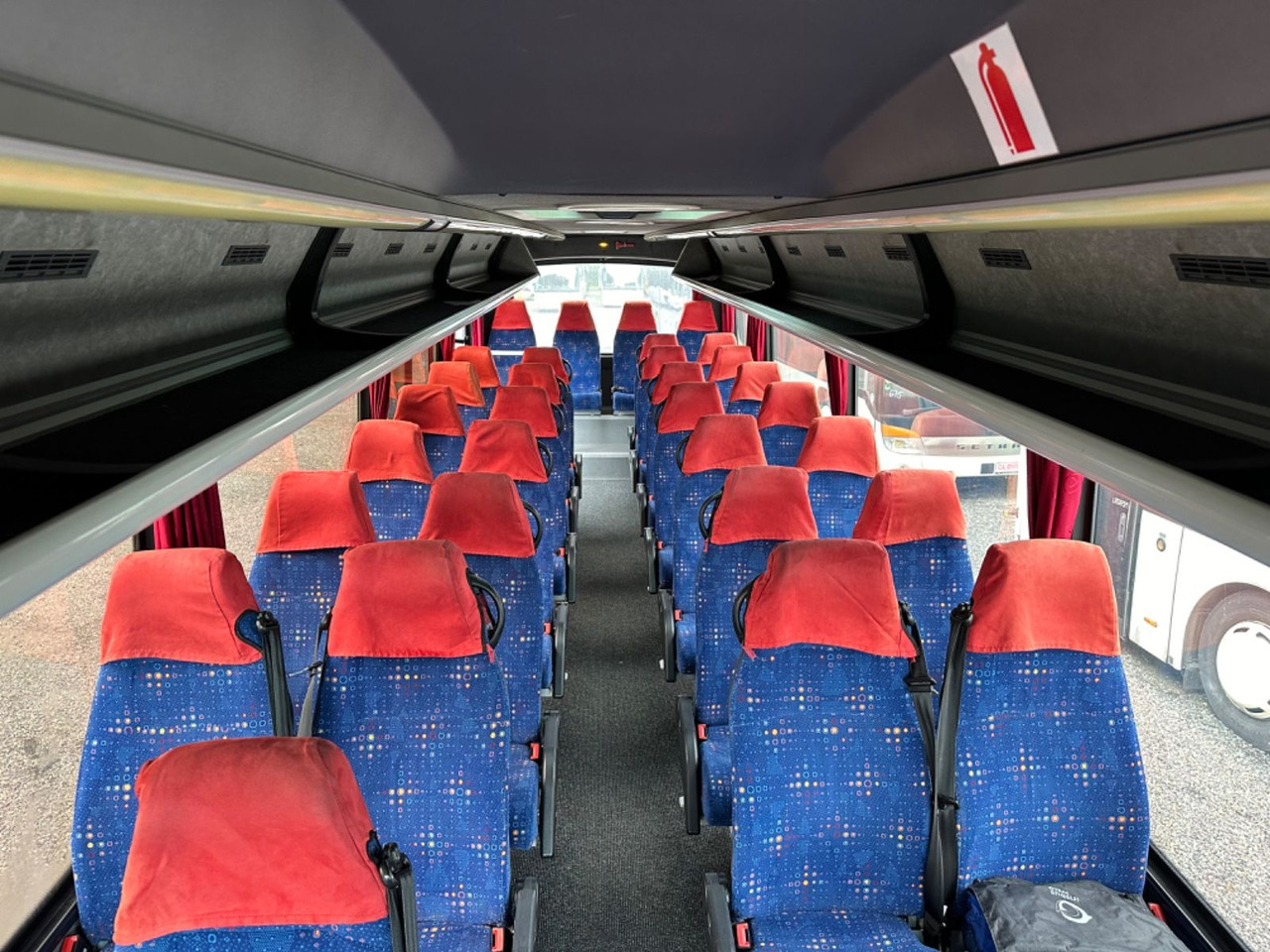 Iveco Kapena Tema 100 (32*Sitze*DE*TOP*Schalt) O510 Iveco Kapena Tema 100 , O 510, 818, Rapido - 小型巴士, 小型客车:图5 Iveco Kapena Tema 100 (32*Sitze*DE*TOP*Schalt) O510 Iveco Kapena Tema 100 , O 510, 818, Rapido - 小型巴士, 小型客车:图5