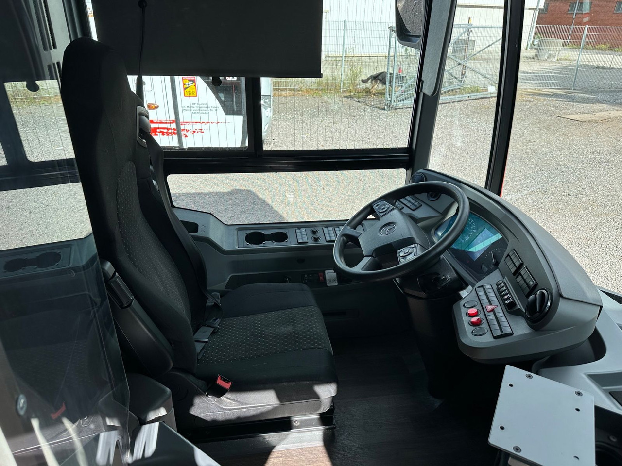 Mercedes-Benz O 530 C2 Citaro LE 260KW*Klimaanlage*Hybrid - 城市巴士:图5 Mercedes-Benz O 530 C2 Citaro LE 260KW*Klimaanlage*Hybrid - 城市巴士:图5