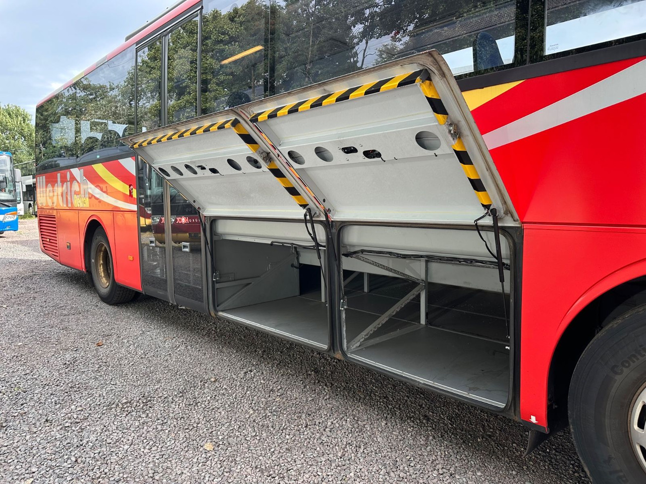 Mercedes-Benz O550 Integro (56 Sitze*Klima*Schalt) - 郊区巴士:图5 Mercedes-Benz O550 Integro (56 Sitze*Klima*Schalt) - 郊区巴士:图5