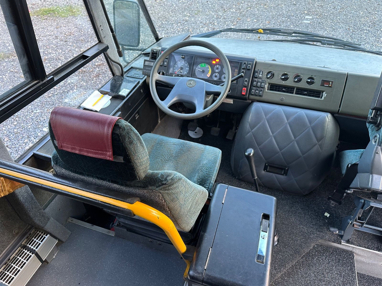 Mercedes-Benz O815 D Teamstar Auwärter (AC*7,49 t) - 小型巴士, 小型客车:图3 Mercedes-Benz O815 D Teamstar Auwärter (AC*7,49 t) - 小型巴士, 小型客车:图3