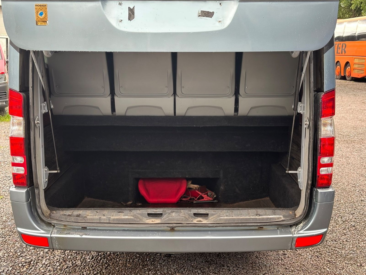 Mercedes-Benz Sprinter 516 CDi (DE*Klima*Reise) - 小型巴士, 小型客车:图4 Mercedes-Benz Sprinter 516 CDi (DE*Klima*Reise) - 小型巴士, 小型客车:图4