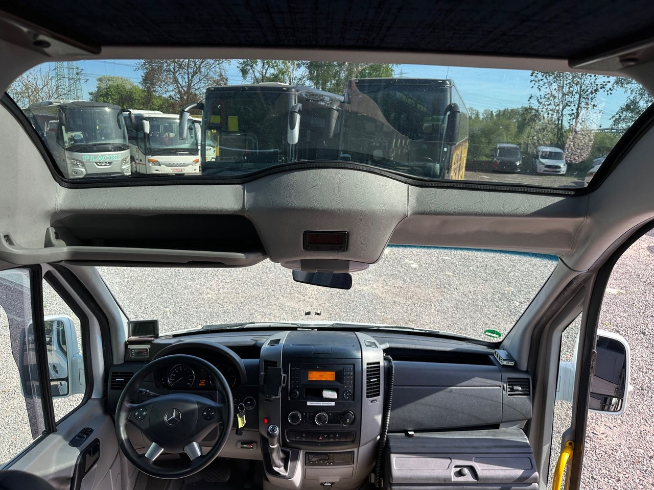 Mercedes-Benz Sprinter 519 CDi (DE*Klimaanlage*Reise*Schalt) - 小型巴士, 小型客车:图5 Mercedes-Benz Sprinter 519 CDi (DE*Klimaanlage*Reise*Schalt) - 小型巴士, 小型客车:图5