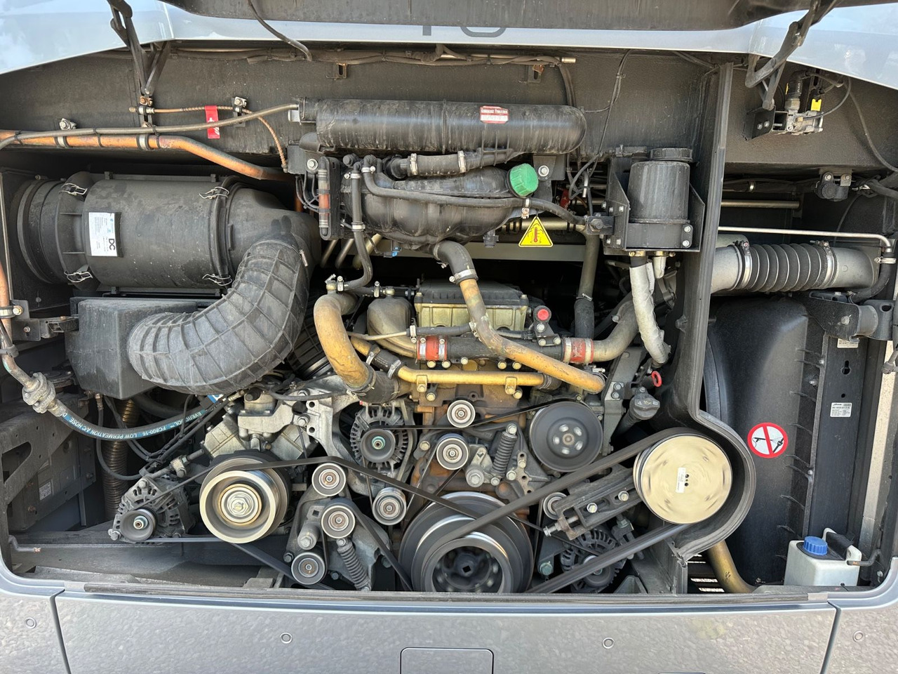 Mercedes-Benz Tourismo E 15 RHD (wenig Km*TOP*DE) - 长途客车:图4 Mercedes-Benz Tourismo E 15 RHD (wenig Km*TOP*DE) - 长途客车:图4