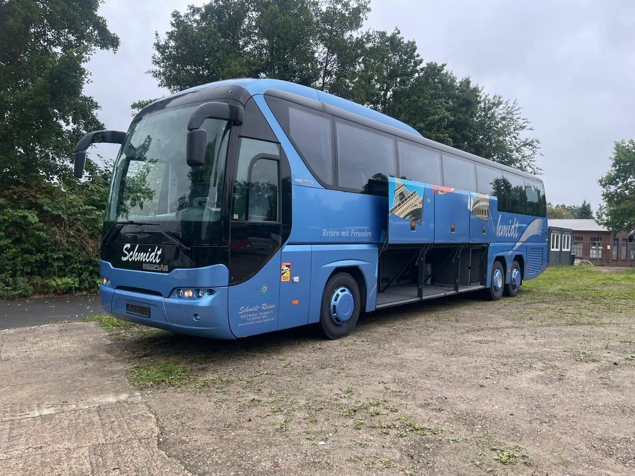 Neoplan Tourliner L P22 (59 Sitze*Schalt*TOP*DE) - 长途客车:图2 Neoplan Tourliner L P22 (59 Sitze*Schalt*TOP*DE) - 长途客车:图2