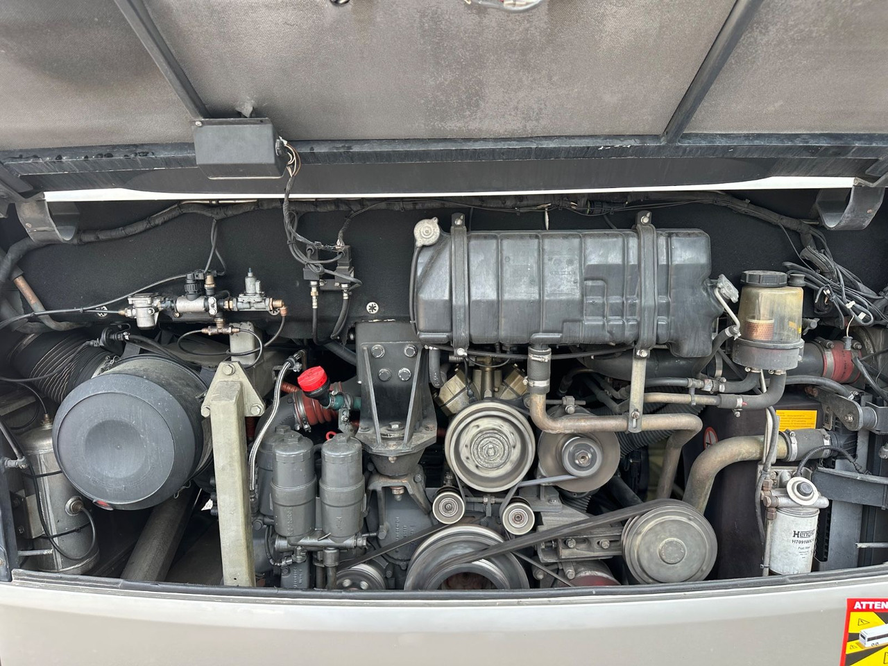 Setra S 415 UL GT (Motor neu*TOP) - 郊区巴士:图4 Setra S 415 UL GT (Motor neu*TOP) - 郊区巴士:图4