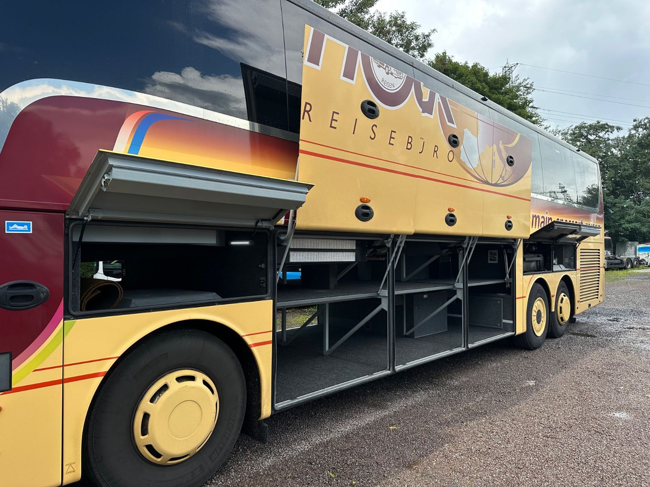 Vanhool TX16 Astron (TOP) 417 HDH/ 517 HDH - 长途客车:图3 Vanhool TX16 Astron (TOP) 417 HDH/ 517 HDH - 长途客车:图3