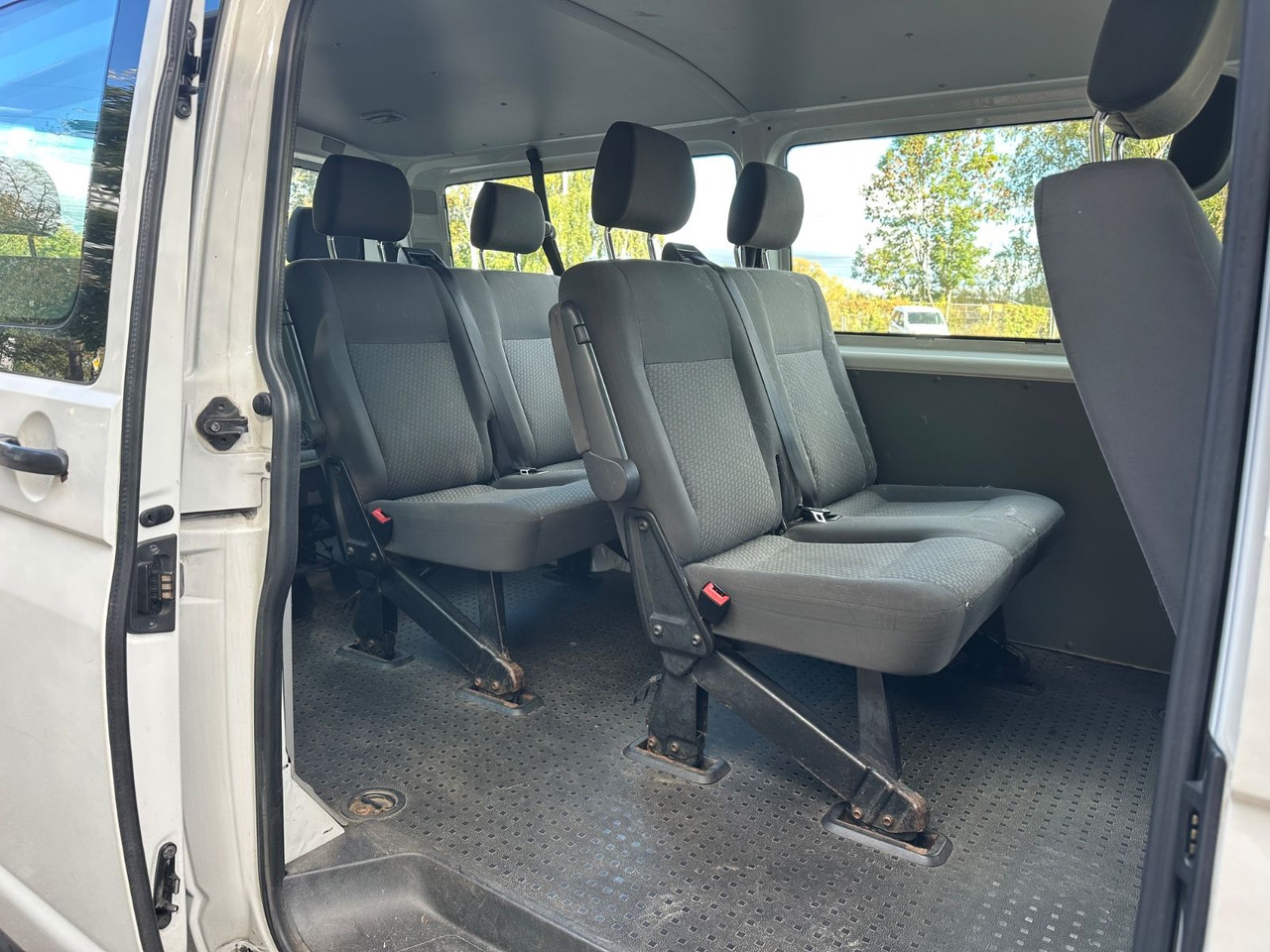 Volkswagen T5 Kombi - 小型客车:图4 Volkswagen T5 Kombi - 小型客车:图4