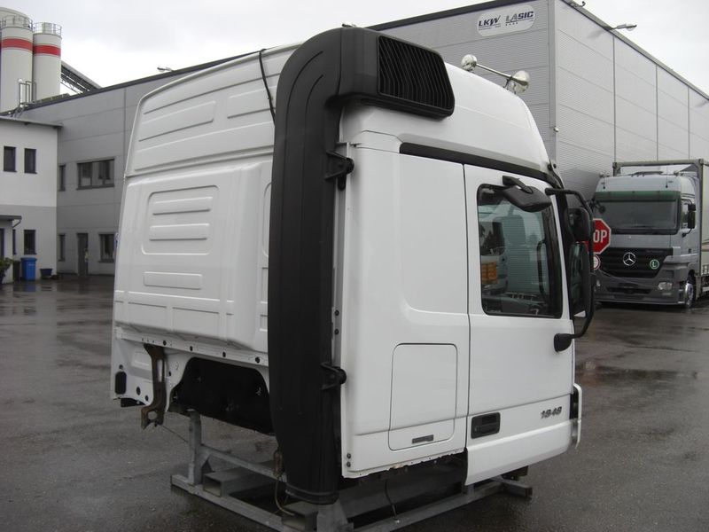 Mercedes-Benz Actros MP2 Megaspace / komplett - 驾驶室:图2 Mercedes-Benz Actros MP2 Megaspace / komplett - 驾驶室:图2